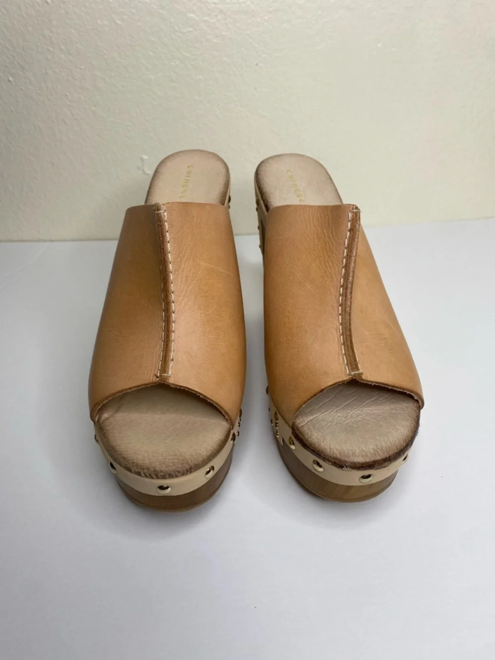 Chinese Laundry Women's Tan Leather Studded Platform Peep Toe Mules - Picture 3 of 14